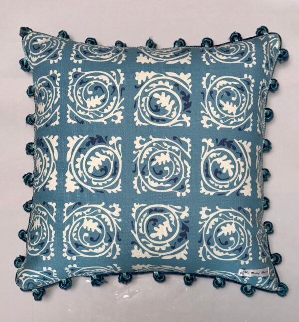 Petals Blue:cushion