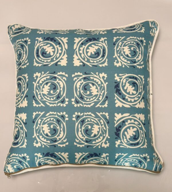 Petals Blue:cushion