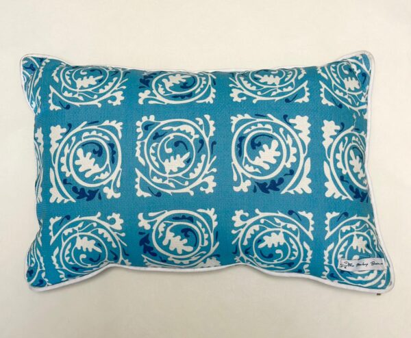 Petals Blue:cushion