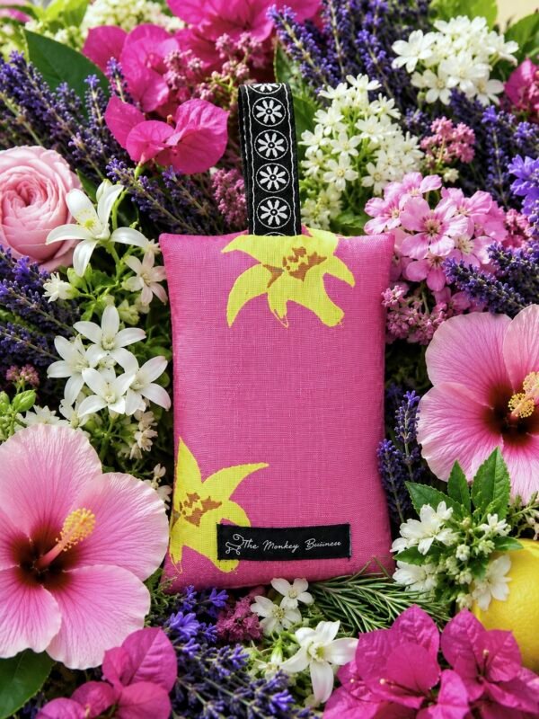 CCBB6B89-4ACA-440D-AC68-0B2BA591124B Floral Scent Bag Rose, Coconut & Hibiscus
